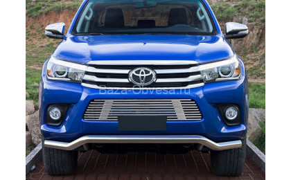 Нержавеющая защита переднего бампера волна "RIVAL" на Toyota Hilux с 2015г. выпуска